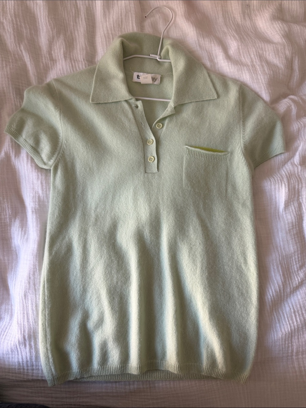 Woman’s fitted Short-Sleeve 100% Cashmere Polo Top in Mint (fits small)